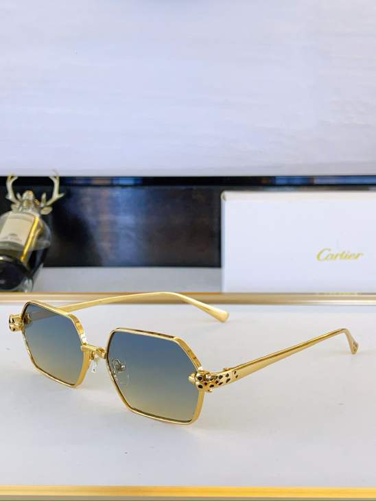 Picture of Cartier Sunglasses _SKUfw80049169fw
